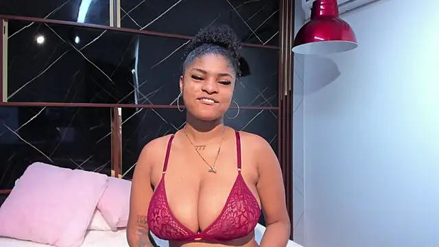 Snapshot of HannyThompson chatting on 4, 11, 2025 HannyThompson online show from 4, 11, 2025