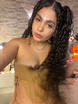 Yassy vazquez online show from 11, 10, 2025