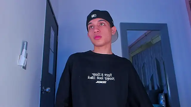 Sebax Young online show from 14, 3, 2026