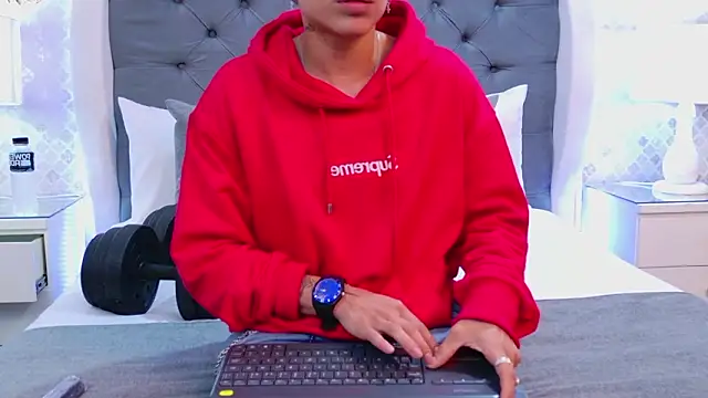 ZoeKrug online show from 16, 1, 2026