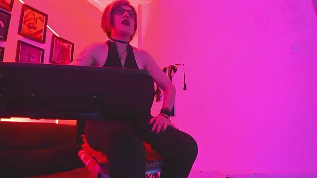 MistressNyx cg online show from 2, 2, 2026