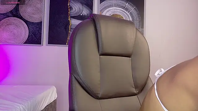 ElisaPeters online show from 5, 10, 2025