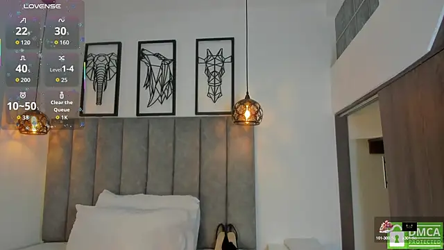 Gia Scott online show from 9, 10, 2025