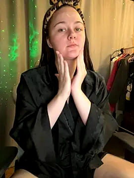 Snapshot of Cuty_Kitty chatting on 21, 11, 2025 Cuty Kitty online show from 21, 11, 2025