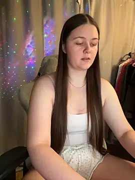 Snapshot of Cuty_Kitty chatting on 3, 12, 2025 Cuty Kitty online show from 3, 12, 2025