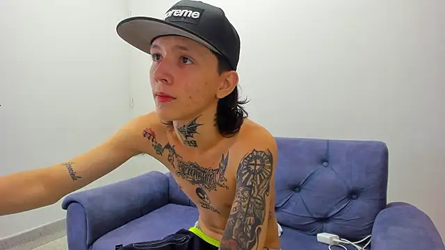 Snapshot of StraightBoy_Nick chatting on 10, 3, 2026 StraightBoy Nick online show from 10, 3, 2026