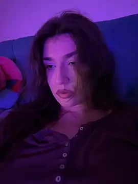 ScarletBloom  online show from 20, 11, 2025