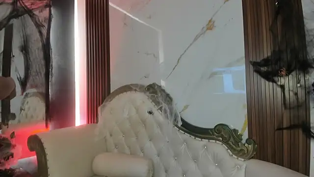 CoralieBronson online show from 24, 10, 2025