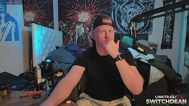 Snapshot of twunkdean chatting on 18, 11, 2025 twunkdean online show from 18, 11, 2025