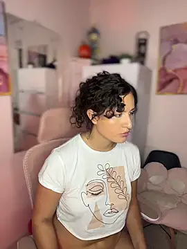 Dannaa Lovs online show from 20, 10, 2025