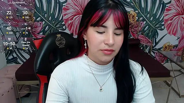 Nina harper  online show from 23, 9, 2025