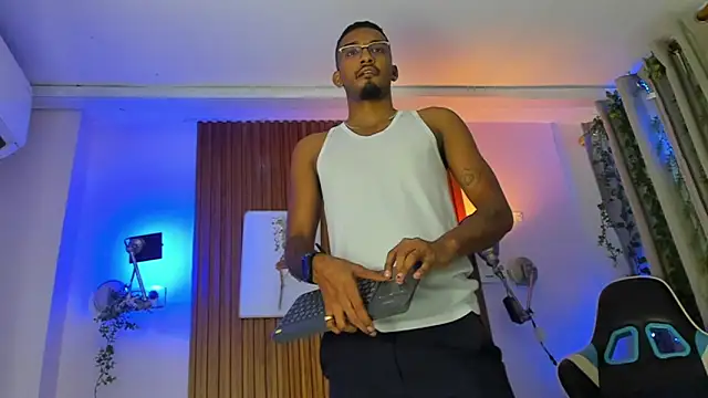 Darwin mayo online show from 6, 3, 2026