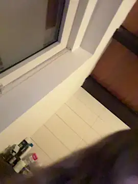 Snapshot of SweetTeenGirl chatting on 12, 11, 2025 SweetTeenGirl online show from 12, 11, 2025