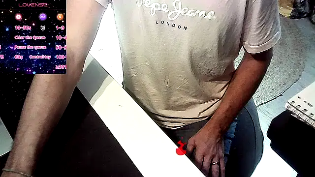 french male whorexh online show from 19, 9, 2025