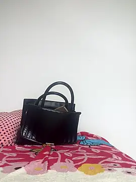 Snapshot of amandaaasilvaa chatting on 19, 11, 2025 amandaaasilvaa online show from 19, 11, 2025