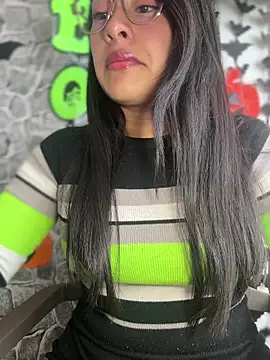 Liulee2 online show from 28, 10, 2025