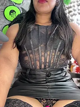 Liulee2 online show from 31, 10, 2025