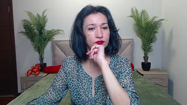 Snapshot of CameronEnns chatting on 12, 10, 2025 CameronEnns online show from 12, 10, 2025