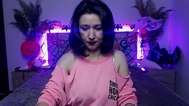 Snapshot of CameronEnns chatting on 16, 10, 2025 CameronEnns online show from 16, 10, 2025