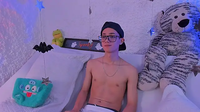 thiago kinghot online show from 13, 10, 2025