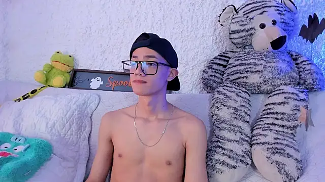 thiago kinghot online show from 31, 10, 2025