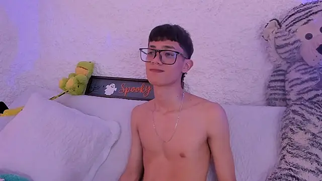 thiago kinghot online show from 5, 11, 2025