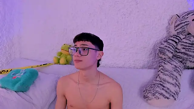 thiago kinghot online show from 10, 11, 2025