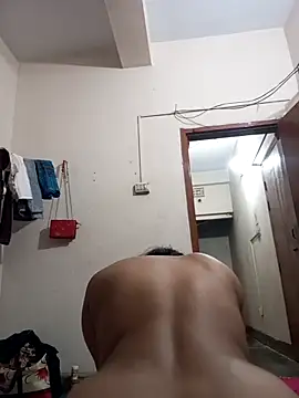 Snapshot of Hotty-couple063 chatting on 13, 9, 2025 Hotty-couple063 online show from 13, 9, 2025