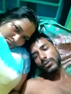 Snapshot of Hotty-couple063 chatting on 24, 9, 2025 Hotty-couple063 online show from 24, 9, 2025