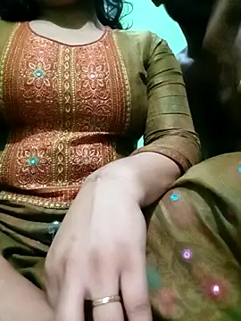 Snapshot of Hotty-couple063 chatting on 27, 9, 2025 Hotty-couple063 online show from 27, 9, 2025