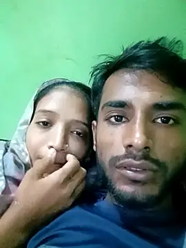 Snapshot of Hotty-couple063 chatting on 11, 10, 2025 Hotty-couple063 online show from 11, 10, 2025