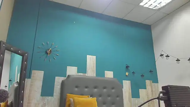 Ian1  online show from 12, 11, 2025