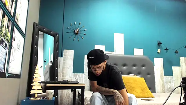 Ian1  online show from 27, 11, 2025