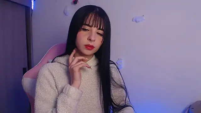 Lia  1 online show from 28, 11, 2025