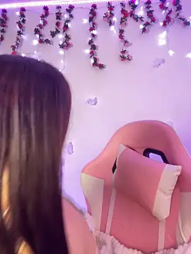 Lia  1 online show from 22, 12, 2025