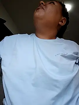 Snapshot of Luzky chatting on 27, 11, 2025 Luzky online show from 27, 11, 2025