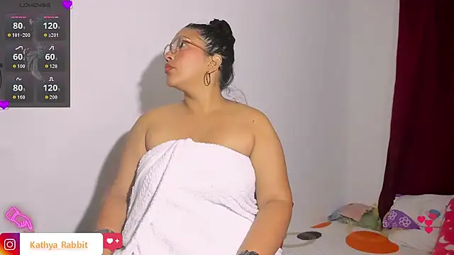 Ivy horse  online show from 5, 3, 2026