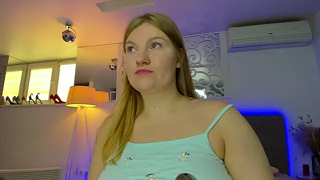 AshleyJoness online show from 8, 10, 2025