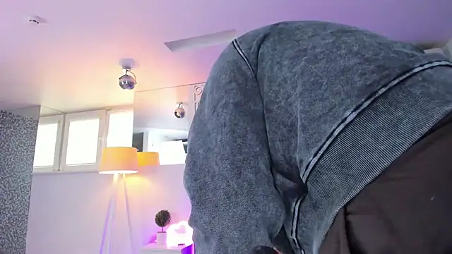 AshleyJoness online show from 4, 3, 2026