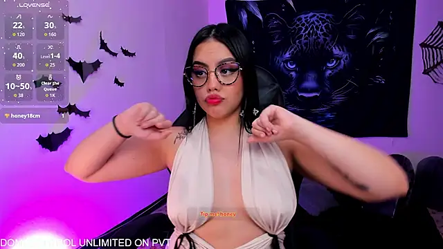 nicol ruizz online show from 14, 10, 2025