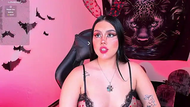 nicol ruizz online show from 30, 10, 2025