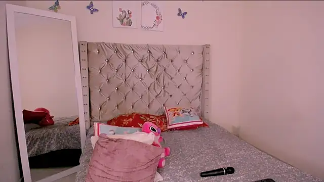 bonniebakerz1 online show from 18, 11, 2025