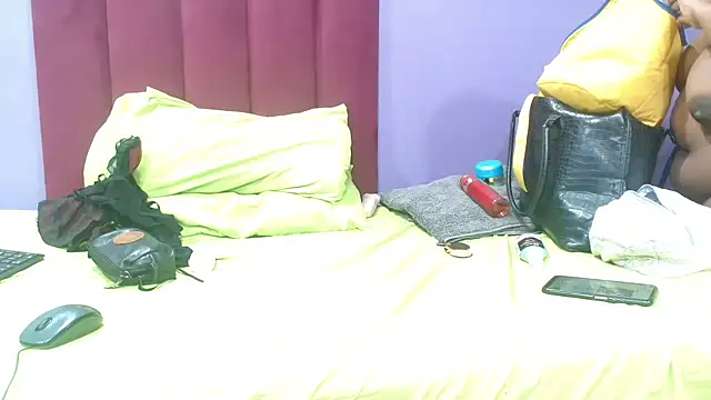 Snapshot of NaughtyChubbyZoe chatting on 20, 11, 2025 NaughtyChubbyZoe online show from 20, 11, 2025