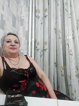 Snapshot of StarNicole chatting on 4, 11, 2025 StarNicole online show from 4, 11, 2025