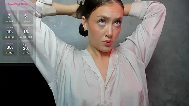 Snapshot of SaraMoren0 chatting on 18, 9, 2025 SaraMoren0 online show from 18, 9, 2025