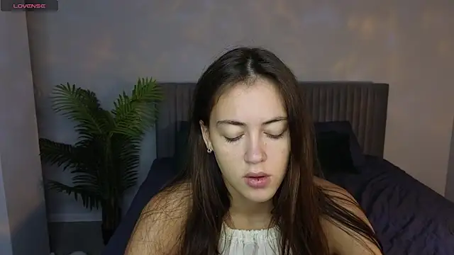 Snapshot of SaraMoren0 chatting on 29, 10, 2025 SaraMoren0 online show from 29, 10, 2025