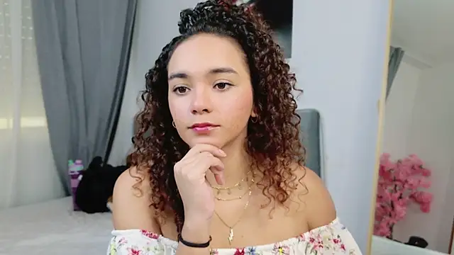 Taylor Tina online show from 19, 10, 2025