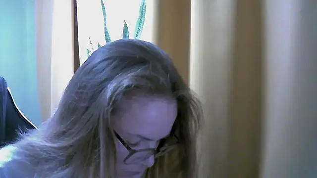 Snapshot of SEA_Dream chatting on 18, 9, 2025 SEA Dream online show from 18, 9, 2025