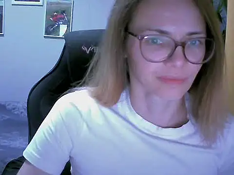 Snapshot of SEA_Dream chatting on 5, 10, 2025 SEA Dream online show from 5, 10, 2025
