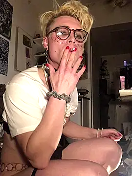 Snapshot of Sissy_Cindy_Whore chatting on 27, 11, 2025 Sissy Cindy Whore online show from 27, 11, 2025